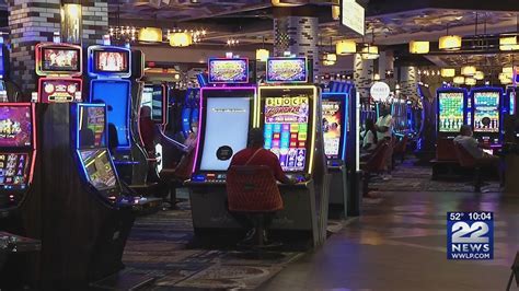 Mass. Casinos Shrinking Their Gaming Arrays