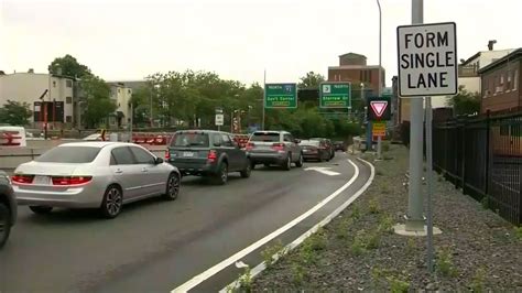 Mass. officials reiterate call to ‘ditch the drive’ as Sumner Tunnel shutdown continues