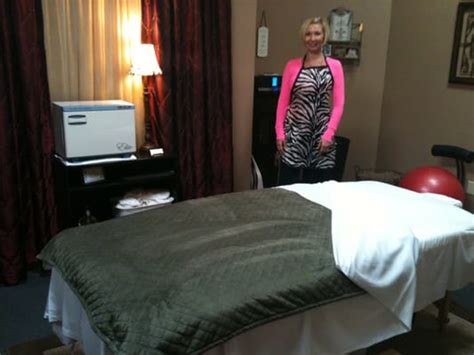 Massage bakersfield ca. Support the body’s natural ability to heal and restore itself to health. A massage therapist may also be known by the following names: bodyworker or certified massage therapist (CMT). There are 9 specialists practicing Massage Therapy in Bakersfield, CA with an overall average rating of 5.0 stars. The Health Benefits … 