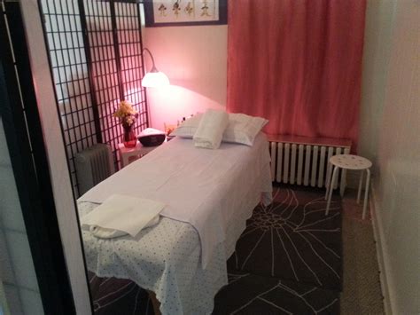 Massage baltimore md. With a spacious 10,000 square feet overlooking the harbor, we welcome you to embrace the sense of calm and relaxation that surrounds you from the moment you arrive. Let us arrange a personalized spa experience for you. +1 (410) 223-1440 Book Treatment. 