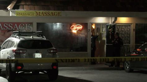 Massage parlor patron shoots robber during holdup