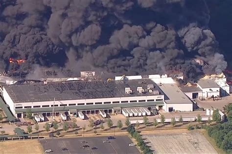 Massive fire at Illinois chemical plant could take days to …