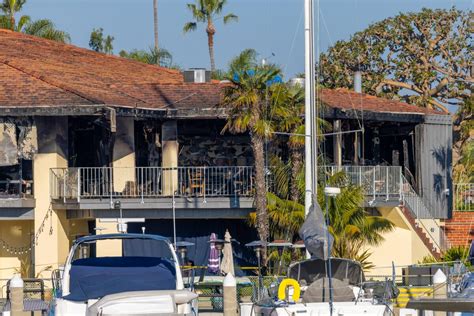 Massive fire destroys 60s-era yacht club in Marina del Rey