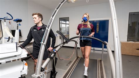 The exercise science core curriculum integrates key competencies for a degree in exercise science recommended by the American College of Sports Medicine, including a knowledge of exercise physiology and the assessment and development of physical activity and exercise programs for the general and clinical populations.