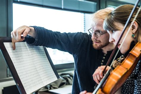 Harvard’s Music Department offers a full program of coursework that includes courses in music theory and composition, ... The Parker Quartet are in residence at Harvard’s Music Department, and give weekly master classes to students enrolled in Music 189 .... 