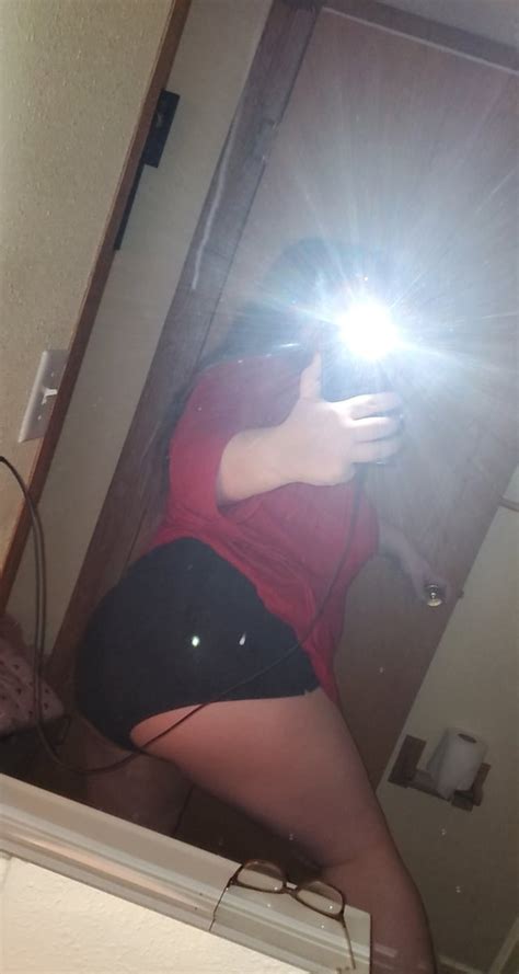 Masterbating nude selfies.  https://nudeselfies.  Masterbation Selfie photos & videos.  No other...