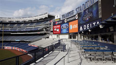  Enjoy a (2) hour photo shoot in unique Stadium locations such as the Warning Track behind Home Plate, Delta SKY360° Suite, Mastercard Batter’s Eye Deck, Monument Park, The Great Hall, and 100 Level seats. . 