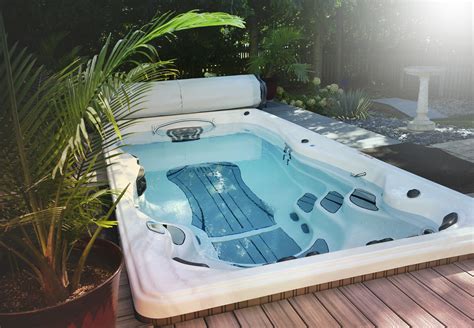 Masterspas - Our hot tubs and swim spas are recognized for both quality and innovation. With Master Spas, you get everything you want in a spa - comfort, health, family fun and fitness - plus …