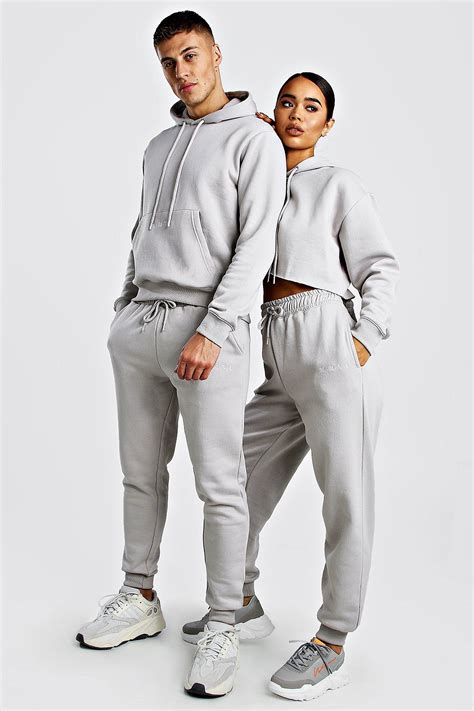 Matching hoodie and sweatpants. White Fox babes are iconic for their loungewear. Shop our wide range of loungewear for relaxed, off-duty vibes. Channel that effortlessly chic style and opt for easy to wear loungewear separates or matching tracksuits. Keep your casual style current and cool in our oversized hoodies, sweaters and oversized tee's. White. 