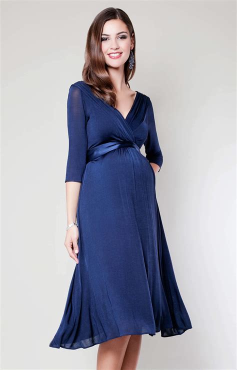 Maternity clothes formal wear. Designed to enhance and flatter your changing shape, our occasion wear range includes maternity evening dresses, formal gowns, stylish day dresses and glamorous maternity coats. 