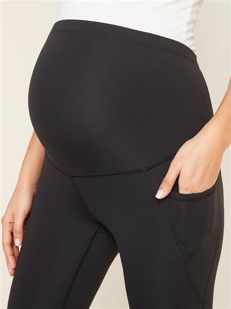 Maternity leggings with pockets. Storq Sport Pocket Bike Shorts. Maternity biker shorts are a great workout option in general, but especially for moms-to-be who run hot during pregnancy. These shorts are designed to fit during multiple stages of pregnancy and postpartum and feature a belly panel that can be pulled up. 