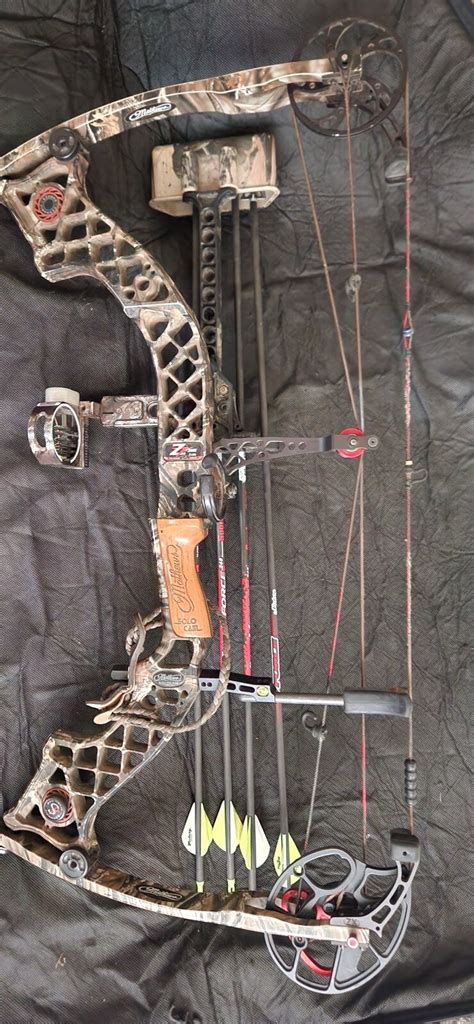 Mathews z7 compound bow. DB444. 4634 posts · Joined 2009. #5 · Sep 17, 2010. The Switchback is more forgiving but not as fast. I have owned both and just traded my Swithback in and got the Z7. The Z7 is significantly faster despite the IBO rating and that translates to about 25-30% better penetration based upon my testing. 