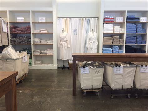 Matouk outlet. Committed to designing and manufacturing the world’s best-made and best-loved linens for its passionate and discerning clientele around the world. 