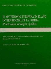 Matrimonio en españa en el año internacional de la familia. - 2012 official vintage guitar magazine price guide.