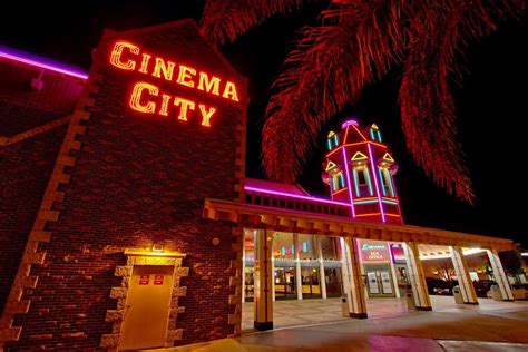 Matställen i närheten av Starlight Cinema City Theaters, Anaheim