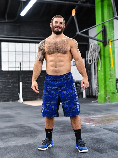 Matt fraser crossfit. Mat Fraser is the four-time CrossFit Games champion and finished a presumptive third in the 2020 Open. Here, he shares his top performance and training tips. 