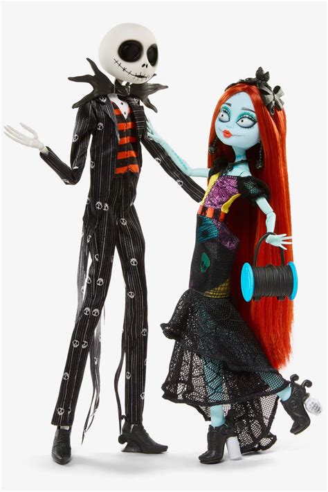 Mattel creations jack and sally. Oct 25, 2023 · Sally’s vibrant red hair and stitching details complement her gore-geous face sculpt, topped by a thistle, and bow headband.” The $90 set of two dolls goes up for preorder Oct 27 at Mattel ... 