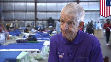 Mattress Mack gives Harvey victims free furniture - YouTube