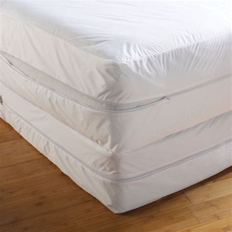 The zippered cover fully encases mattress and hose openings. Soft-knit fabric is a silky-soft polyester on the surface. The reverse side of the mattress encasement features a waterproof, scientifically-tested polyurethane bond shown to block bed bugs, dust mites and allergens so you can sleep peacefully.. 
