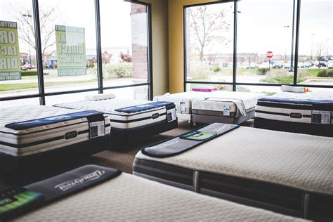 Mattress direct. As direct-to-consumer mattresses grow in popularity, there are a few brands we like that make more traditional innerspring mattresses, and that includes … 