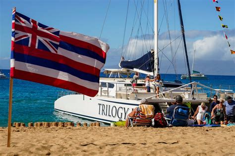 Maui’s economy really needs tourists. It’s complicated.