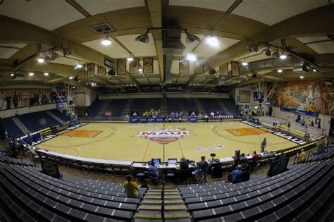 Sep. 15—The 2023 Maui Invitational NCAA basketball tournament will relocate to the SimpliFi Arena at Stan Sheriff Center in Honolulu from its usual home at the Lahaina Civic Center, organizers .... 