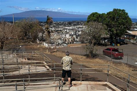 Maui officials trying to find over 800 people still missing after deadly wildfires