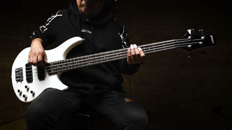 Mavey Bass Guitar Playthrough - YouTube