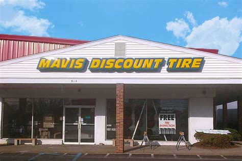  Mavis Discount Tire is one of the largest independent multi-brand tire retailers in the United States and offers a menu of additional automotive services including brakes, alignments, suspension, shocks, struts, oil changes, battery replacement and exhaust work. . 