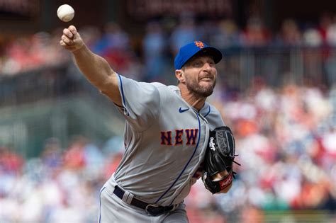 Max Scherzer grinds through Phillies lineup as Mets grab much-needed victory, 4-2