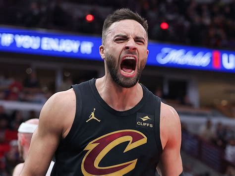 Max Strus scores 26 points to lead injury-depleted Cavaliers past Bulls, 109-95