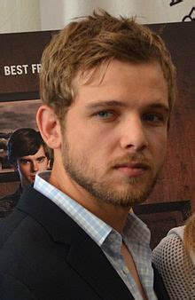 Max Thieriot - Wikidata