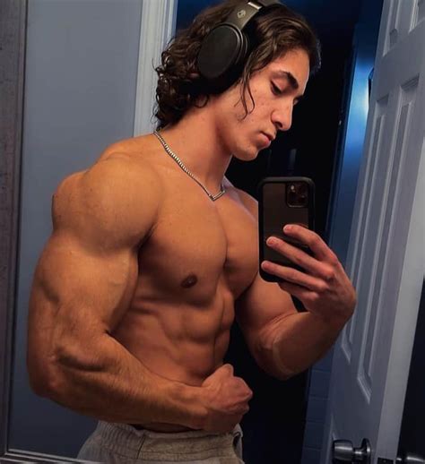 Max euceda natty. Max Euceda (born 13 September 2001) is a US-based Tiktok star and fitness social media personality. He became famous for sharing fitness content on Tiktok. At the current time, he has over half a million followers on the app. Also, he is equally active and shares content on YouTube and Instagram. Moving further, you can find more … 