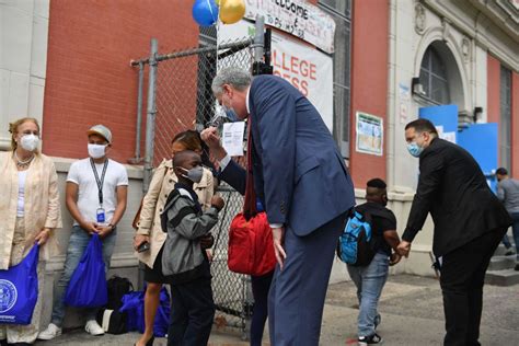 Mayor Johnson visits Chicago Public Schools ahead of new school year