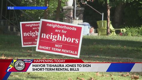 Mayor Tishaura Jones signing short-term rental bills today
