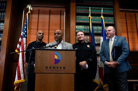 Mayor moves to keep Denver police chief, safety director in cabinet