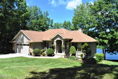 Mays estate sales fairfield glade tn. 1,560 sqft. - House for sale. Price cut: $30,000 (Apr 25) 121 Spring Lake Dr, Fairfield Glade, TN 38558. BETTER HOMES AND GARDEN REAL ESTATE GWIN REALTY. $549,000. 