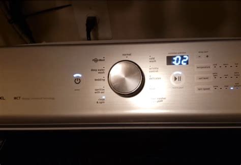 Maytag Top load HE washer MDL#MVWC400XW. Wash cycle is fine. It won't spin on it's own. For the last week, we found the washer said it was done, only to find our clothes soggy wet. I would select 'rin … read more. 