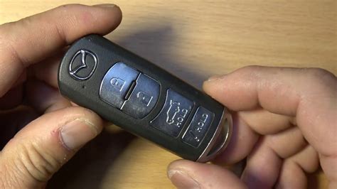 How to Replace the Mazda CX-5 2013-2019 Smart Key Fob Battery. You can easily open this smart key fob to replace the CR2025 battery inside. Scroll down to see a full video tutorial or read on for a step-by-step guide on how to replace a Mazda CX-5 key fob battery. What you will need: • 1x CR2025 battery • Flat-head screwdriver 