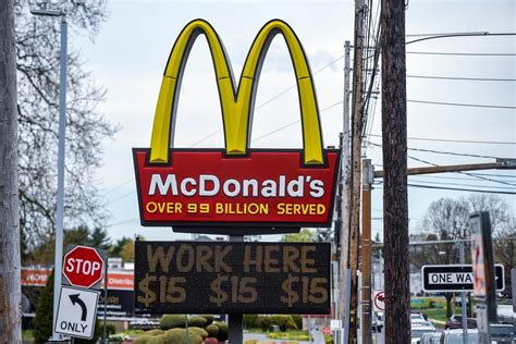 McDonald’s raises average hourly wage to more than $13 Fortune