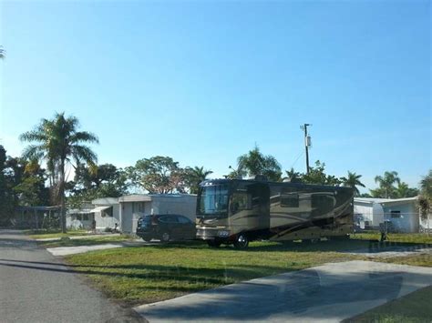 McGregor RV Park - Fort Myers, Florida - RV LIFE Campground Reviews