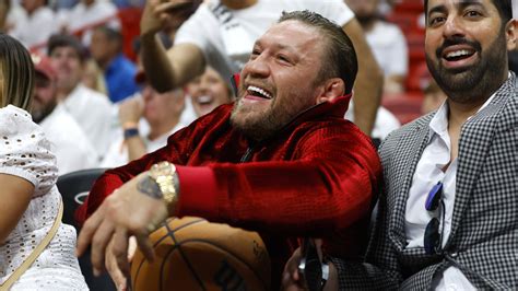 McGregor knocks out Heat mascot in bizarre promotion