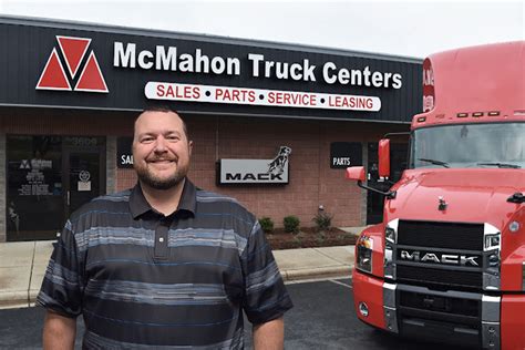 McMahon Truck Center Diesel Tech in East Fultonham, OH