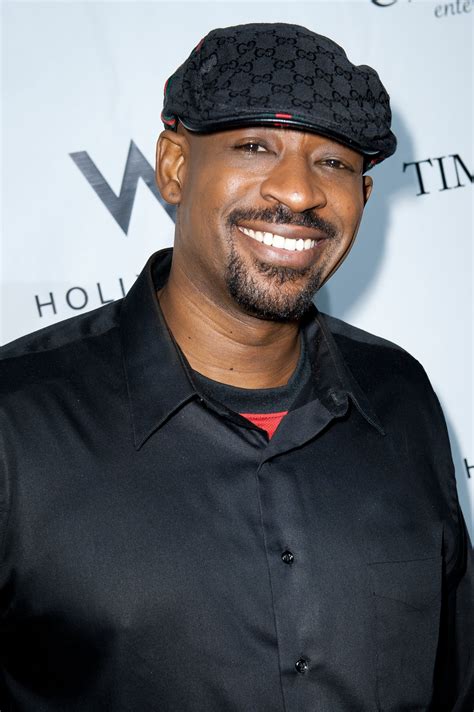 Sep 22, 2022 · Michael McCary was diagnosed with multiple sclerosis. s_bukley/Shutterstock. In 2003, fans of Boyz II Men were shocked to learn that bass vocalist Michael McCary was no longer part of the group (via the CBC ). At the time, many assumed that the cause of his departure was typical band drama. However, the actual cause was kept a secret until 2016. 