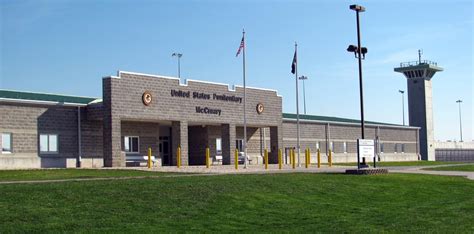 14 nov 2018 ... MCCREARY COUNTY, Ky. (WTVQ)- Five staff members at the high-security federal prison in McCreary County were injured Wednesday afternoon in .... 