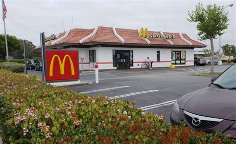 The general operating restaurant of McDonald's hours in 10841 Imperial Hwy‚ Norwalk are from 6:00 AM to 11:59 PM, but it may vary depending on day of the week, and holidays. …. 