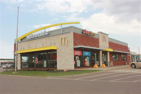 How much does a Crew Member make at McDonald's in Merrill? The estimated average pay for Crew Member at this company in Merrill is $17.34 per hour, which is 26% above the national average.. 