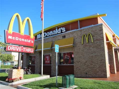 Find a nearby McDonald’s and get information on restaurant hours, services and more. Our Restaurant Near Me page connects you to a McDonald’s quickly and easily!. 