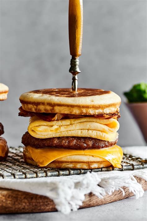 The Bacon, Egg, & Cheese McGriddles is 430 calories. Have it as a snack or grab a Bacon, Egg & Cheese McGriddles meal with crispy hash browns and small McCafé® Premium Roast Coffee. Pick up on your terms through the drive thru or order one today from our full menu in the app using contactless Mobile Order & Pay * for pickup or McDelivery®.. 