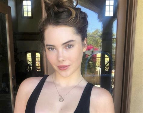 Mckayla maroney naked pictures. Follow Us 614. It’s no surprise that Olympic gold medalist McKayla Maroney is great at handstands but she blew the competition out of the water for her version of the #handstandchallenge on Tik ... 